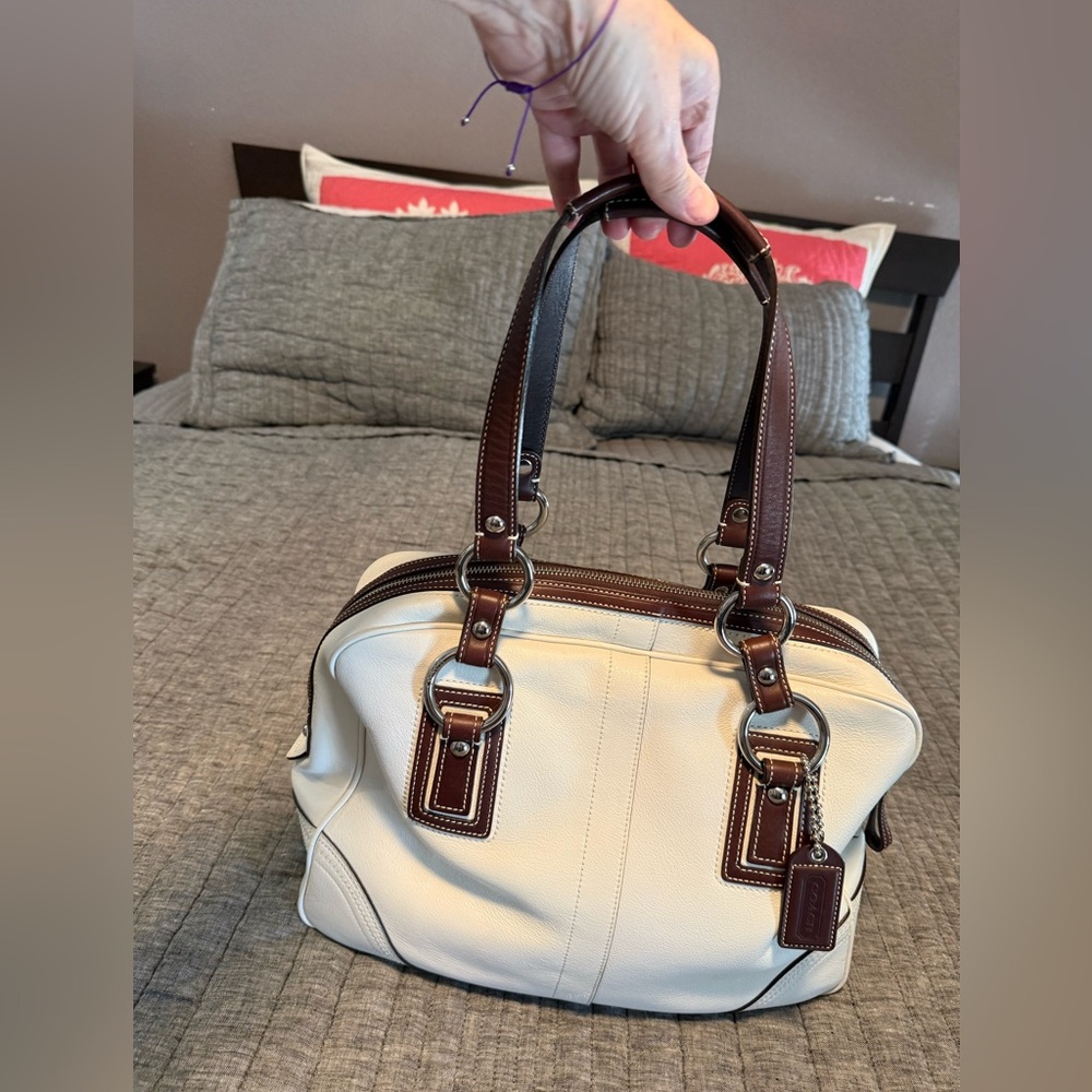 COACH Tote Satchel White large SOHO Brown trim. Dust Bag & Hang Tag.